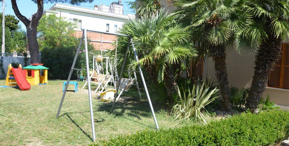 Hotel Trieste Senigallia Exterior photo