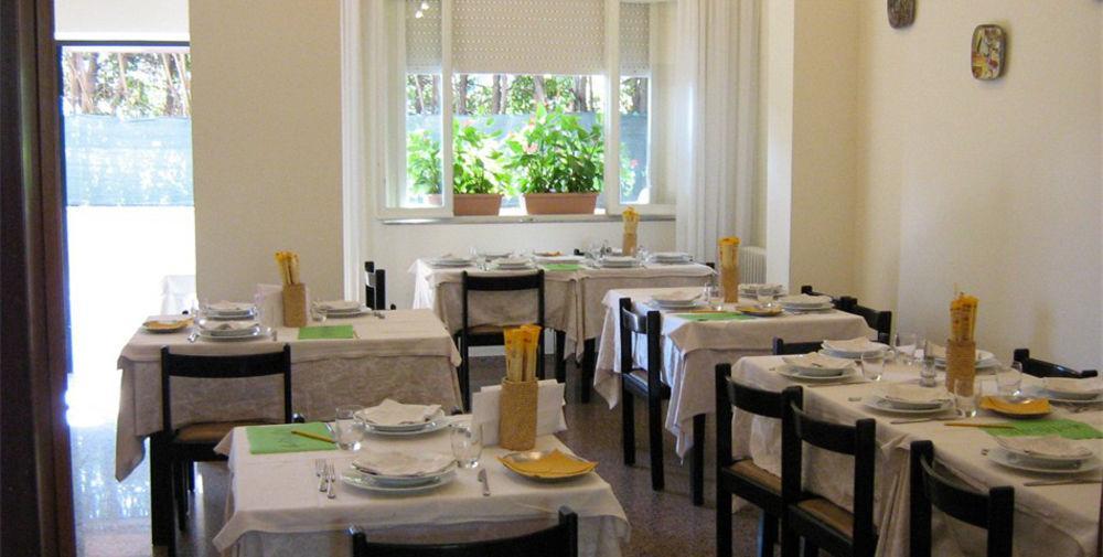 Hotel Trieste Senigallia Exterior photo